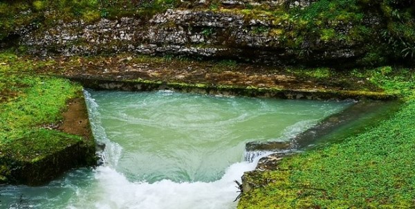 La Fontaine de Bouzic, perle de la vallée du Céou